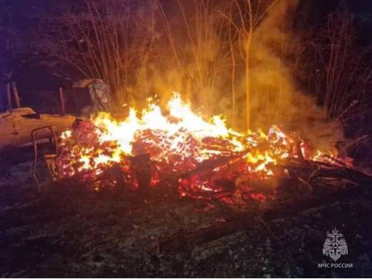 В Балабанове вчера случился пожар! 

Вчера рано утром на Южной улице в Балабанове произошел пожар...