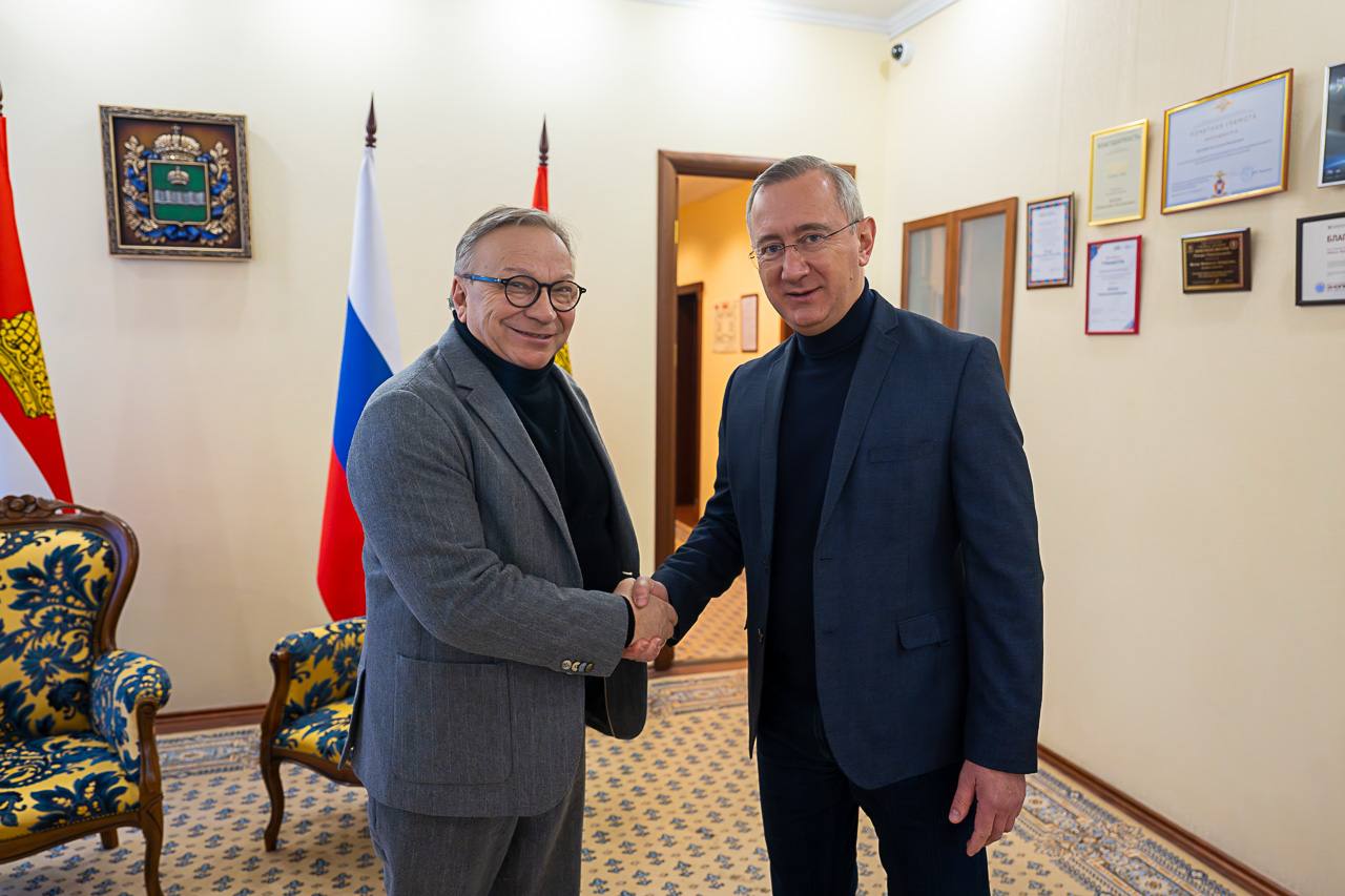 Встреча в Калуге: обсуждение кинопроектов с Игорем Угольниковым

Губернатор Калужской области соо...