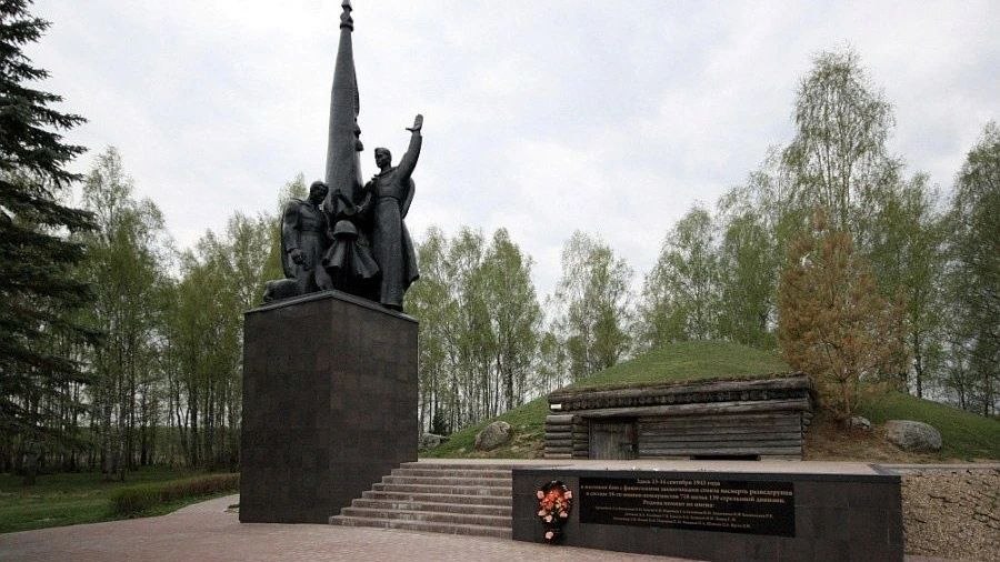 В Калужской области с 1 мая мемориальные комплексы будут охраняться круглосуточно. Решение принят...