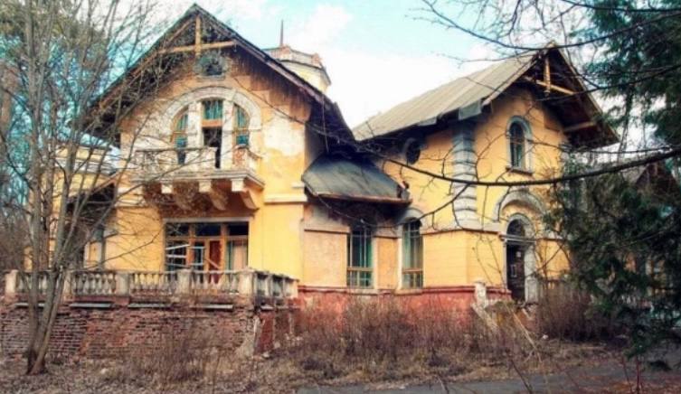 Морозовская дача ждет перемен!
Рудковская и Плющенко заглядываются на усадьбу и готовы вложиться ...